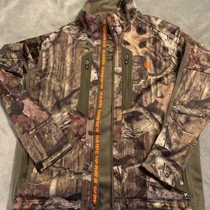 Game winner Men’s camouflage jacket. Size Medium. Excellent condition. Worn once